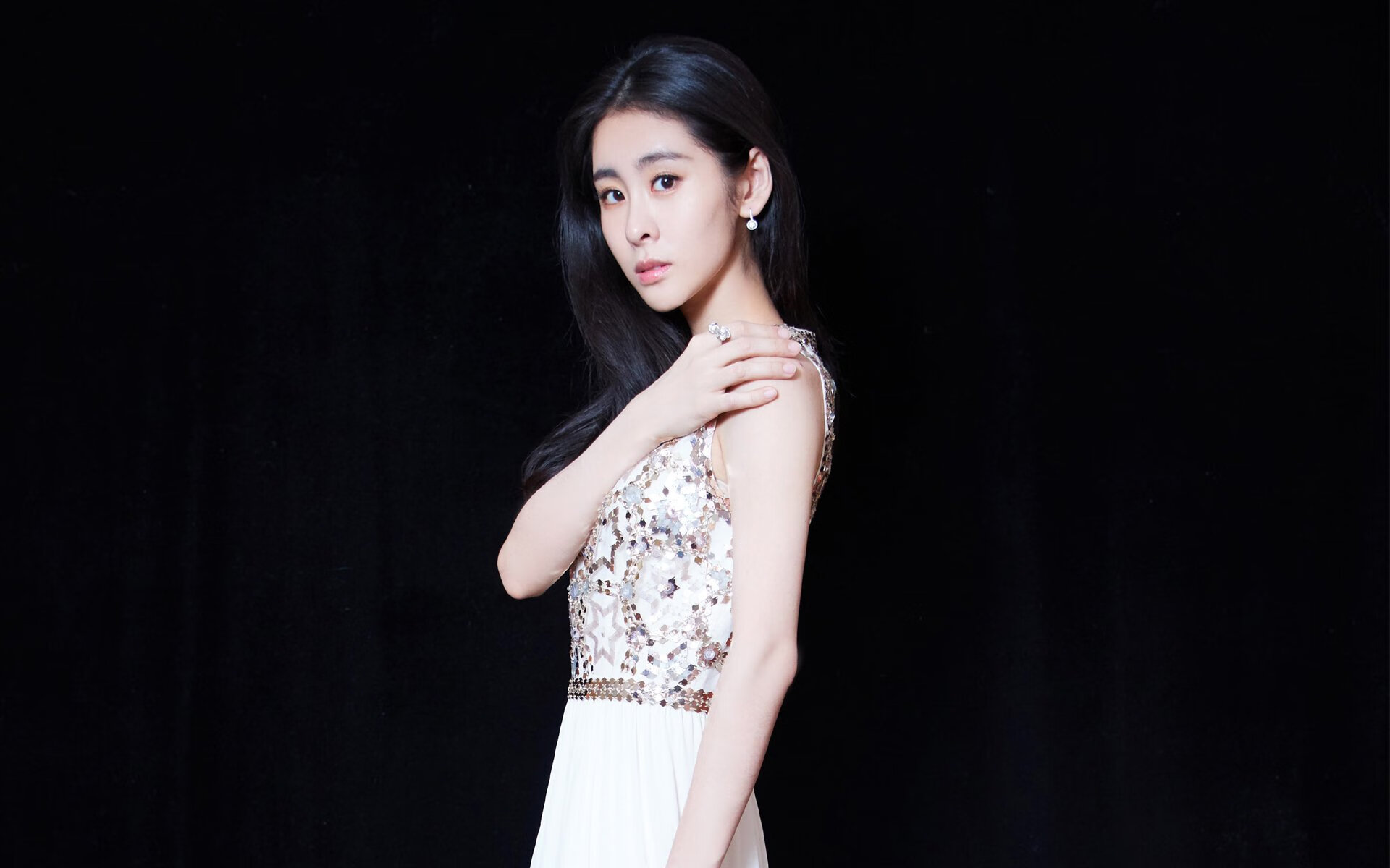 布莱顿客场惊喜取分，赛季表现亮眼，布莱顿首发